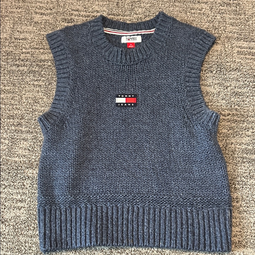 Tommy Hilfiger Wool Blend Gray Sleeveless Sweater for Women